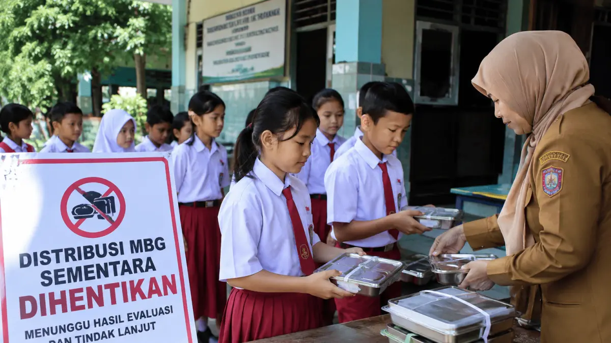17 Sekolah dan 5 ILP di Blitar Terhenti Terima Makanan Bergizi Gratis, SPPG Cik Ditiro Dihentikan Sementara