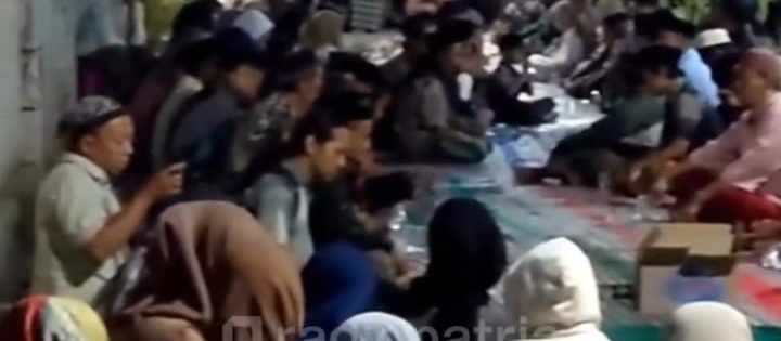 Doa Bersama Warga Majan untuk Korban Tenggelam Kapal Virgo Transport 8