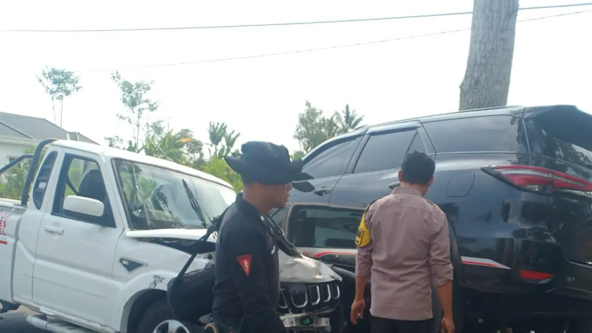 Kecelakaan Pikap KDMP Desa Krisik dengan Fortuner: Kerugian Mencapai Rp85 Juta