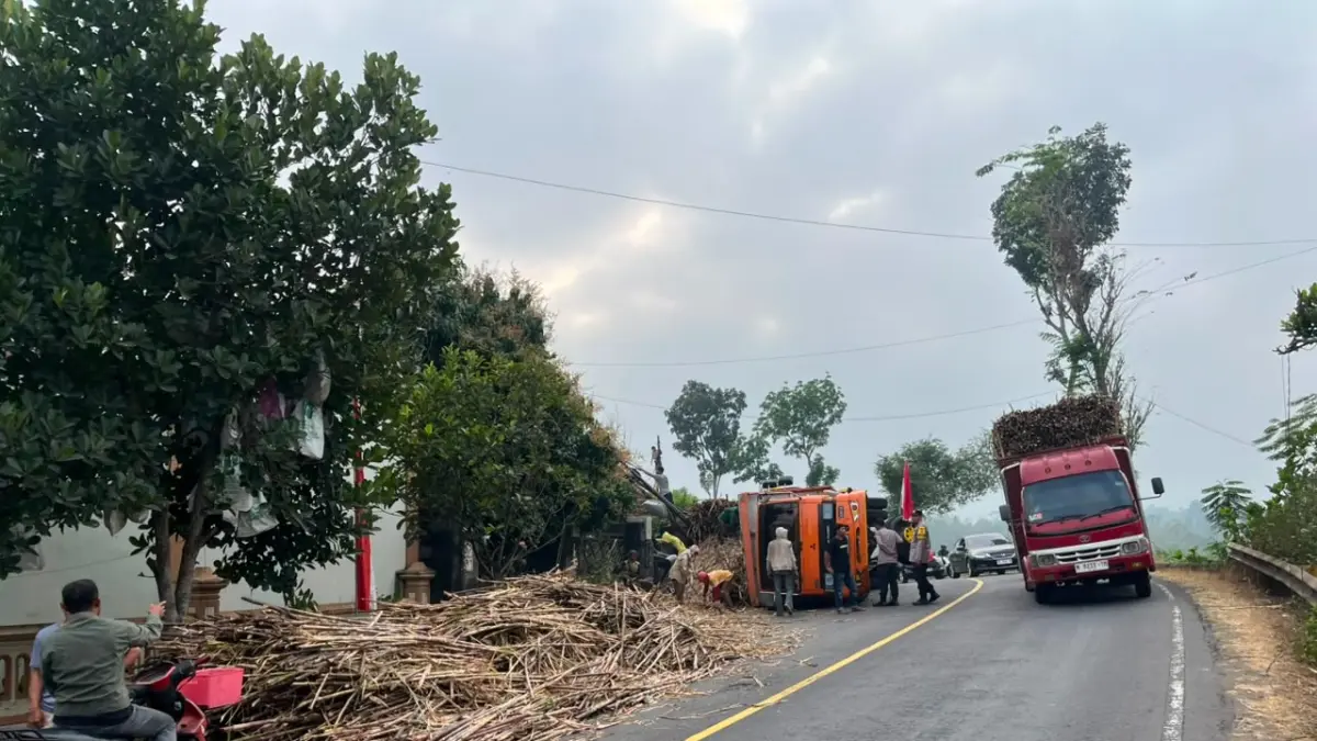 Kecelakaan Truk Tebu di Kesamben: Peringatan Akan Bahaya ODOL di Musim Giling