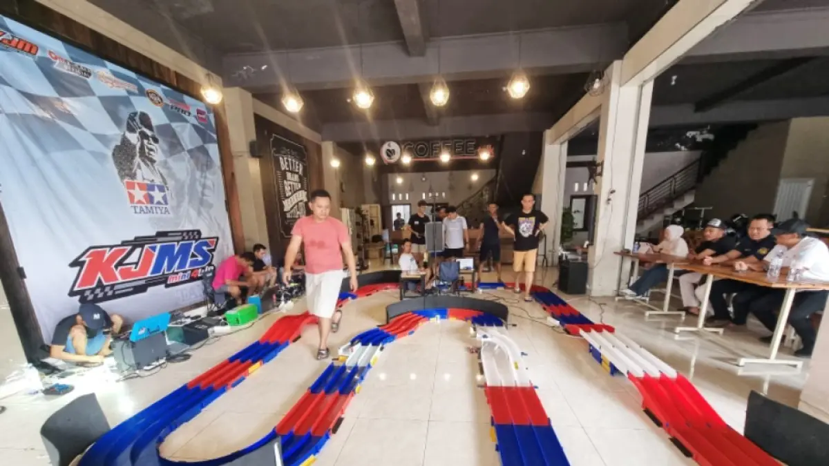 Komunitas Mini 4WD Blitar Bertransformasi Menjadi Cabang Olahraga Berprestasi
