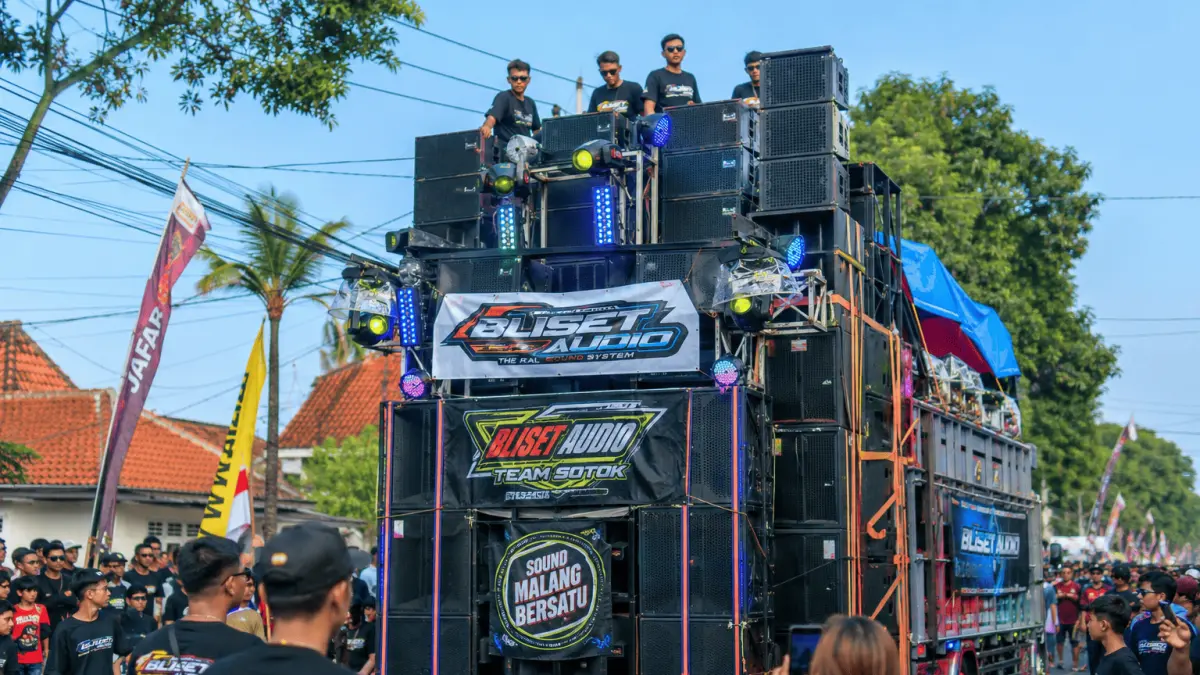 Menelusuri Evolusi Sound System Malang: Dari Warisan Keluarga hingga Fenomena Sound Horeg