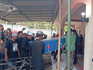 Momen Haru Penyambutan Jenazah Reyner, Korban Kapal Virgo di Blitar