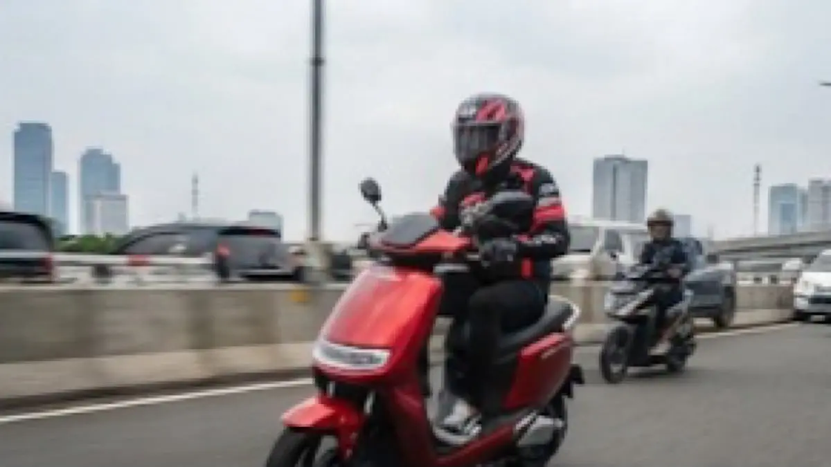Motor Listrik Uwinfly M135: Solusi Mobilitas Tangguh dengan Jarak Tempuh 180 Km