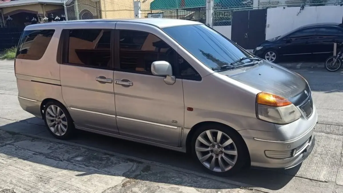 Nissan Serena C24: MPV Bekas Mewah yang Tetap Jadi Pilihan Keluarga di Blitar