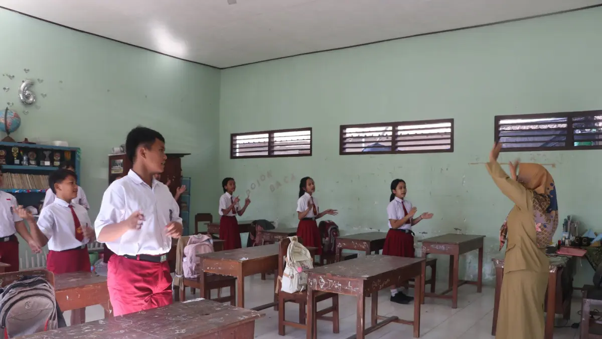 Pemkab Blitar Alokasikan Rp 6 Miliar untuk Kain Seragam Gratis bagi 20.000 Siswa Baru