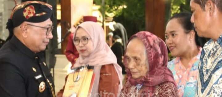 Pemkab Blitar Rayakan HUT ke-81 RI dan Hari Jadi Blitar ke-702 dengan Pengurangan Pajak untuk Veteran