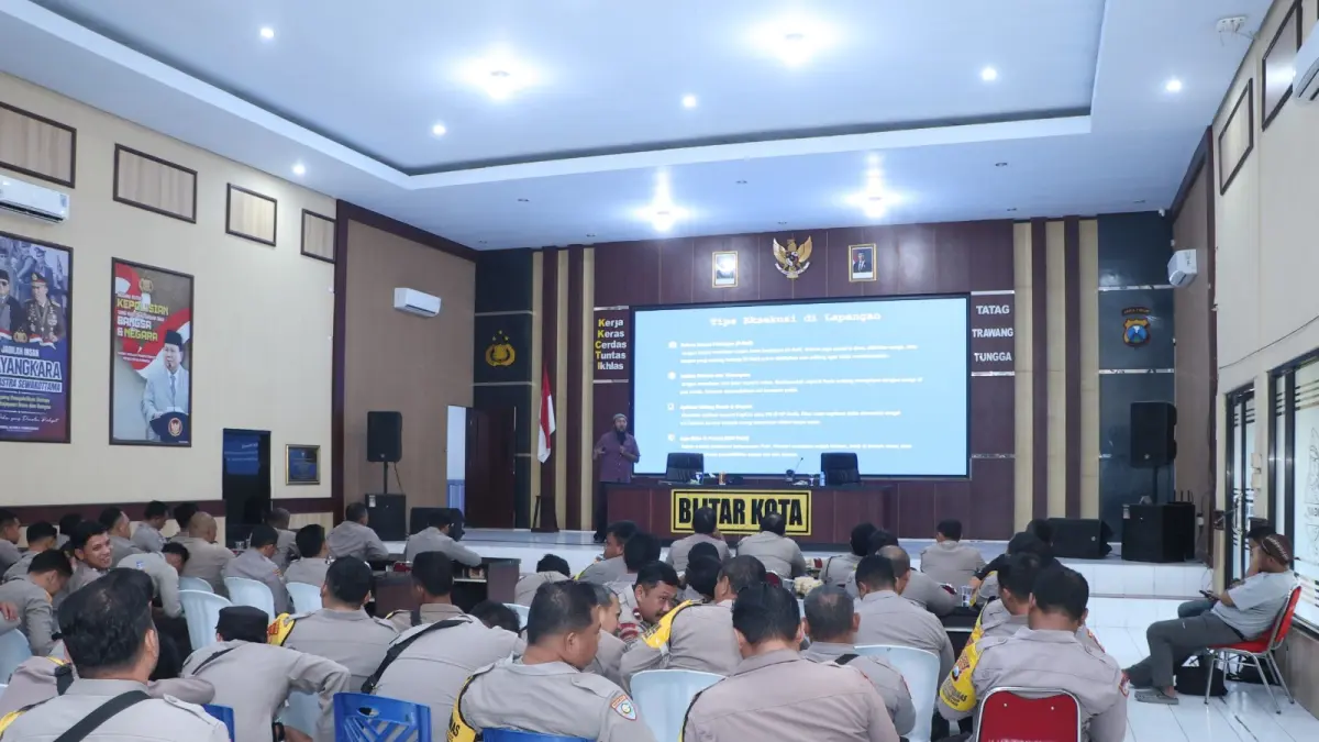 Polres Blitar Kota Latih Bhabinkamtibmas dalam Ketrampilan Foto dan Video Bersinergi dengan Radar Blitar