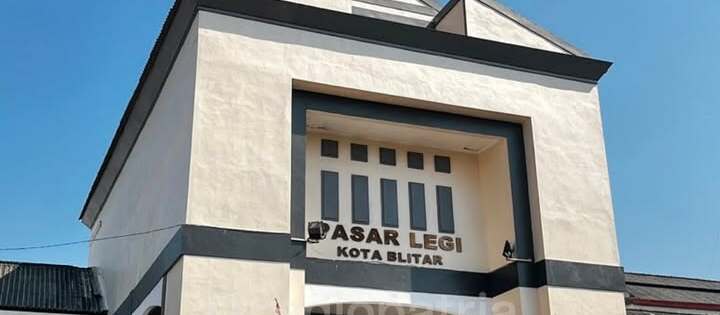 Revitalisasi Pasar Legi Blitar: Pemindahan Sementara 25 Pedagang untuk Kenyamanan Bersama