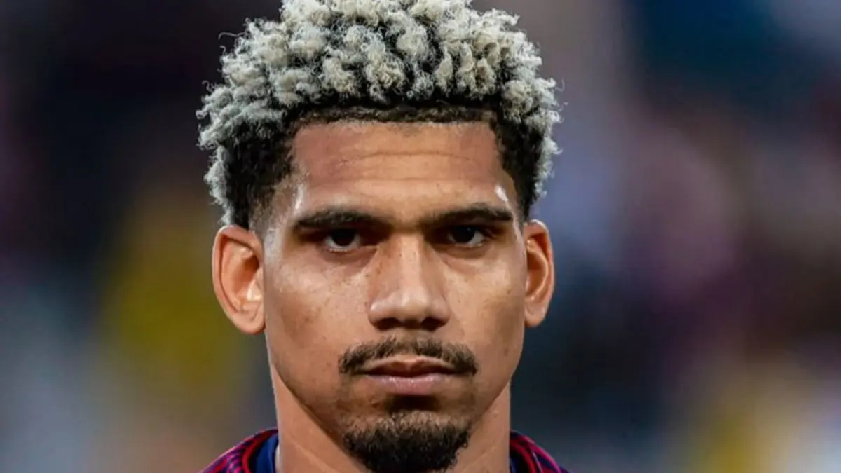 Rumor Transfer Bek Uruguay Menyambangi Liverpool di Tengah Pertandingan Melawan Barcelona
