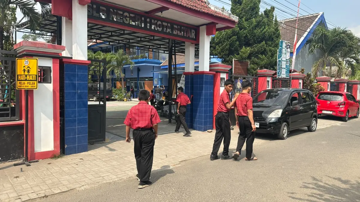 Sepuluh Siswa SLB Negeri 1 Kota Blitar Alami Sakit Perut Usai Makan MBG, Salah Satunya Dirawat di RSUD Mardi Waluyo