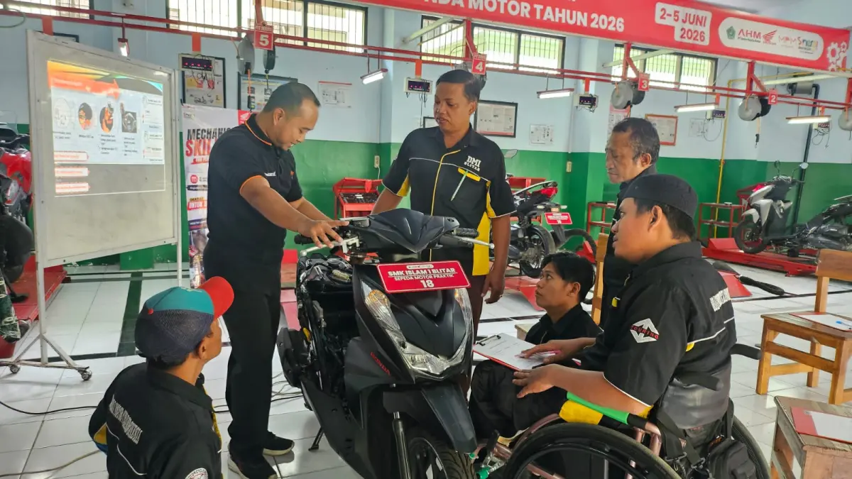 SMK Islam 1 Blitar Perkuat Vokasi dengan Pelatihan Mekanik untuk Komunitas Disabilitas
