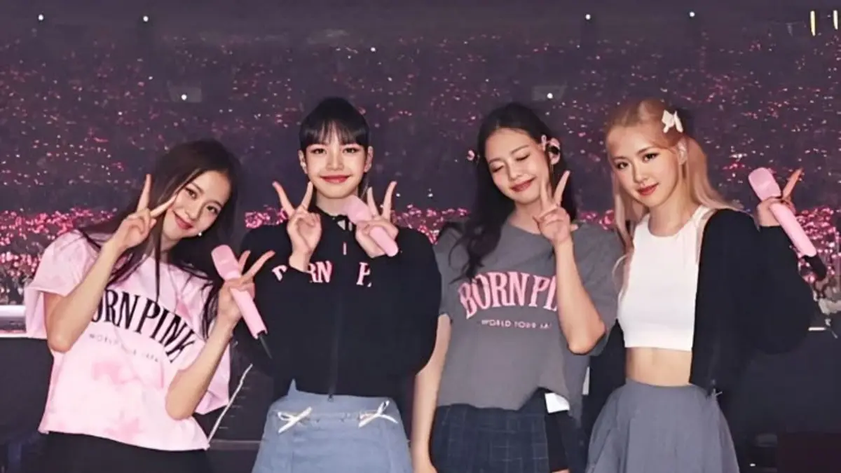 Spekulasi Cinta Lisa BLACKPINK Muncul Lagi Setelah Dinner Bersama Pria Misterius