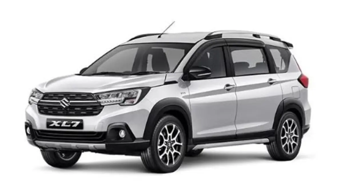 Suzuki XL7 Alpha Hybrid Facelift: SUV Mewah Pilihan Keluarga Blitar