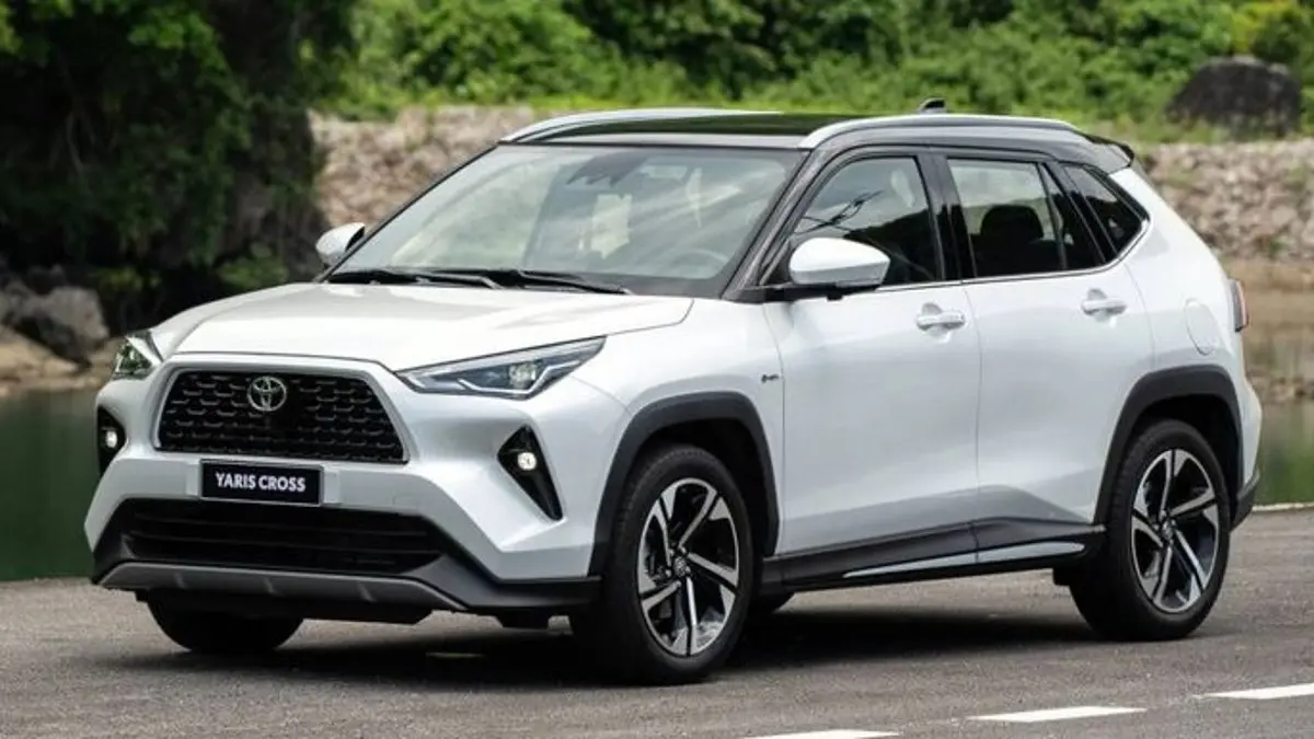 Toyota Yaris Cross Hybrid 2026 vs Mitsubishi Xforce Hybrid: Pertarungan SUV Hybrid di Blitar