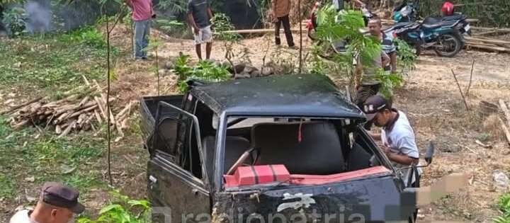 Tragedi Kecelakaan Tunggal di Blitar: Mitsubishi L300 Terjun ke Sungai, Sopir Meninggal Dunia