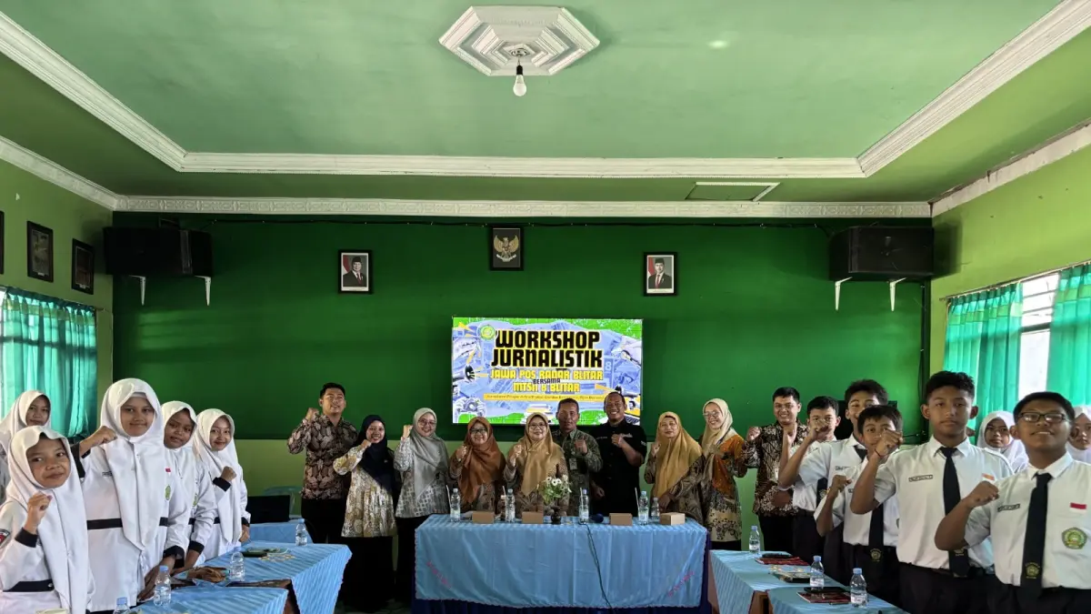 Workshop Jurnalistik di MTsN 8 Blitar: Mencetak Generasi Jurnalis Muda di Era Digital
