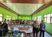 Pelibatan Siswa dalam Keselamatan Berlalu Lintas oleh Polres Blitar