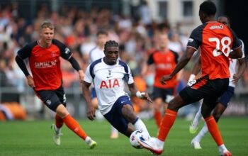 Tottenham Ditahan Imbang Luton Town dalam Uji Coba Pramusim