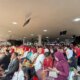 Masyarakat Ramaikan Halaman Istana Merdeka Jelang Peringatan HUT ke-80 RI