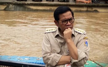 Penanganan Banjir Jakarta: Fokus Normalisasi Sungai Ciliwung di Tengah Genangan 12 RT