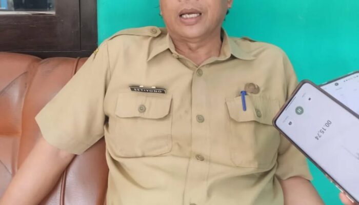 BAKESBANGPOL Tegaskan Tidak Ada Pemasangan Bendera One Piece di Blitar