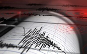 Gempa 6,1 Magnitudo Guncang Sindirgi, Turki: Bangunan Ambruk dan Pencarian Korban Dimulai