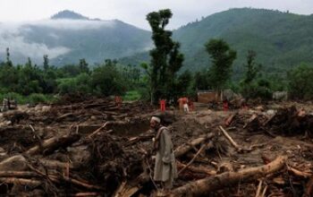 Banjir Bandang di Pakistan Tewaskan 356 Orang akibat Badai Monsun