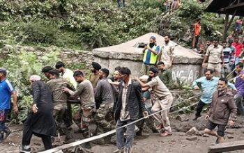 Banjir Bandang di India Tewaskan 34 Orang, Puluhan Masih Hilang