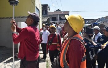 Pemkot Surabaya Lakukan Penertiban 54 Bangunan untuk Normalisasi Sungai Kalianak demi Cegah Banjir