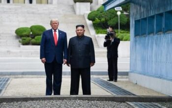 Kim Jong Un Pertimbangkan Dialog Lagi dengan AS, Tuntut Pengakuan Senjata Nuklir