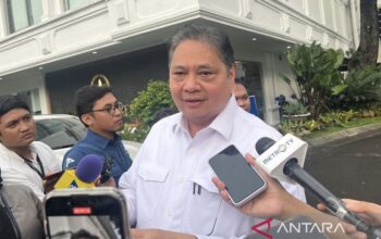 IHSG Melemah Setelah Reshuffle Kabinet, Airlangga: Sementara Saja
