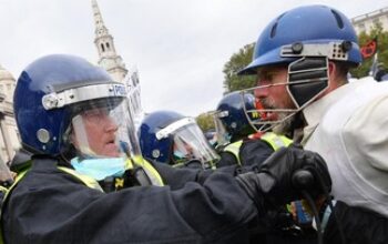 Unjuk Rasa Sayap Kanan di London Berakhir Ricuh, Sembilan Penangkapan Terjadi