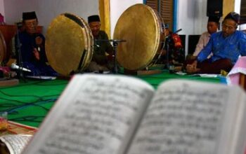 Maulid Nabi Barzanji: Tradisi Spiritual Penuh Makna dalam Peringatan Kelahiran Rasulullah SAW