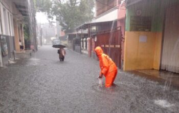 Banjir Rendam 35 RT di Jakarta Selatan Akibat Curah Hujan Tinggi