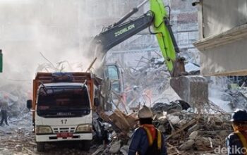 Evakuasi Korban Ponpes Al Khoziny Hampir Tuntas, 104 Selamat dan 17 Meninggal Dunia