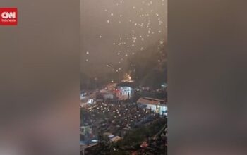 Kembang Api Drone di China Picu Kebakaran, Penonton Panik